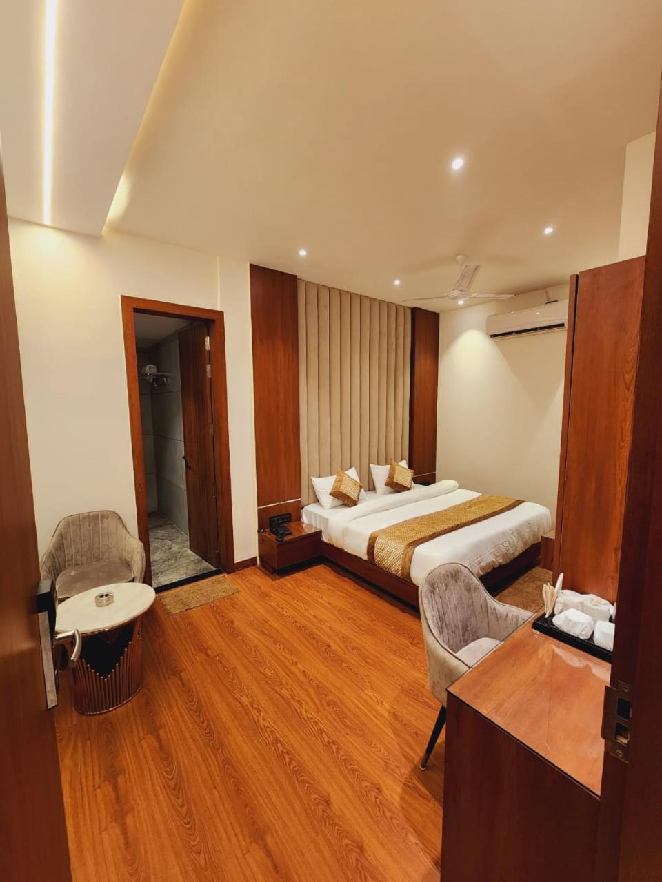 Shehnai Hotel And Banquet Hisar Luaran gambar